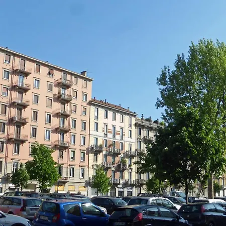 Blue Sky Apartment